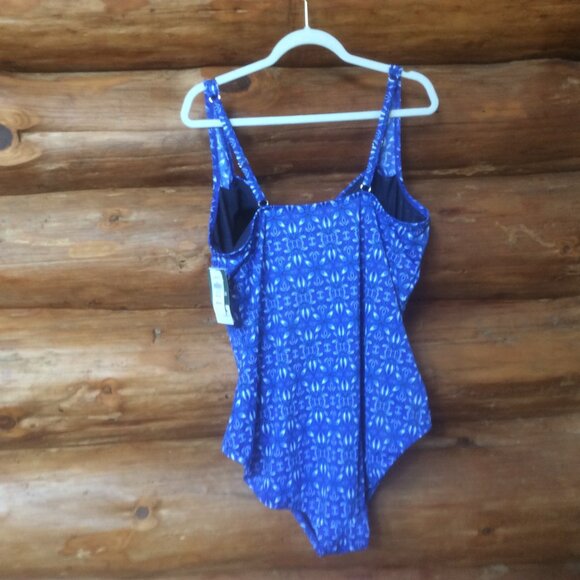 L.L. Bean Square Neck Tank Suit NWT Radiant Blue Motif UPF 50+ Size 26W Regular - Picture 2 of 7